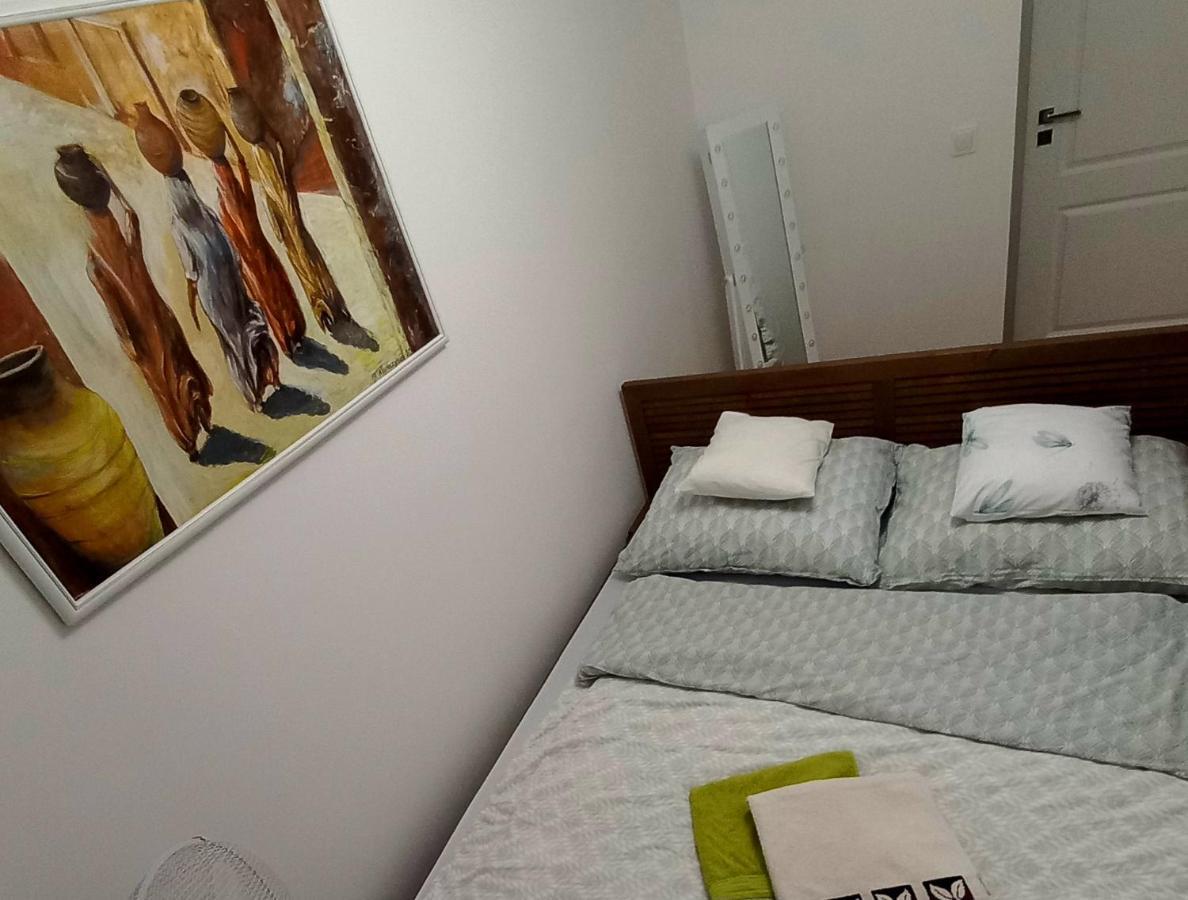 Nice Apartament With Small Tub Varsovia Exterior foto