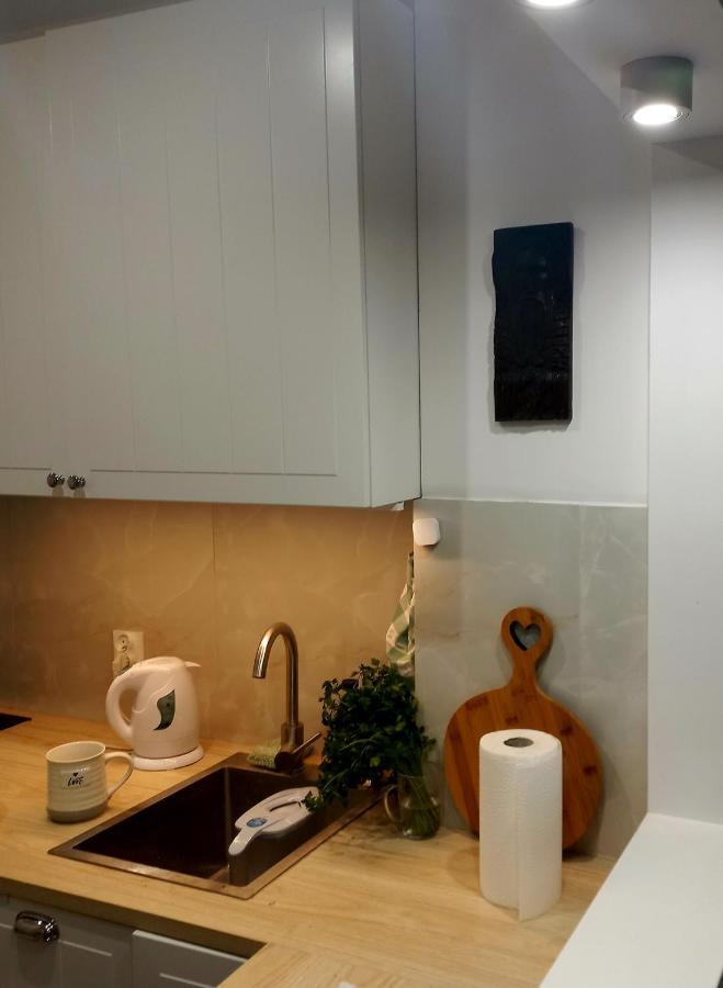Nice Apartament With Small Tub Varsovia Exterior foto